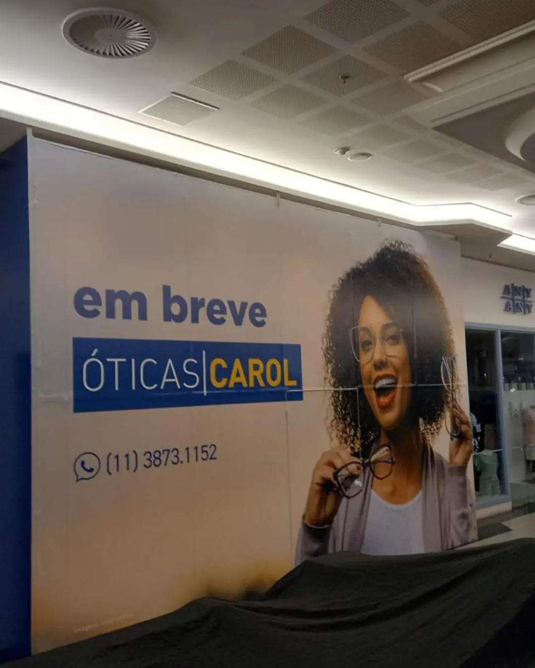 Tapume Óticas Carol