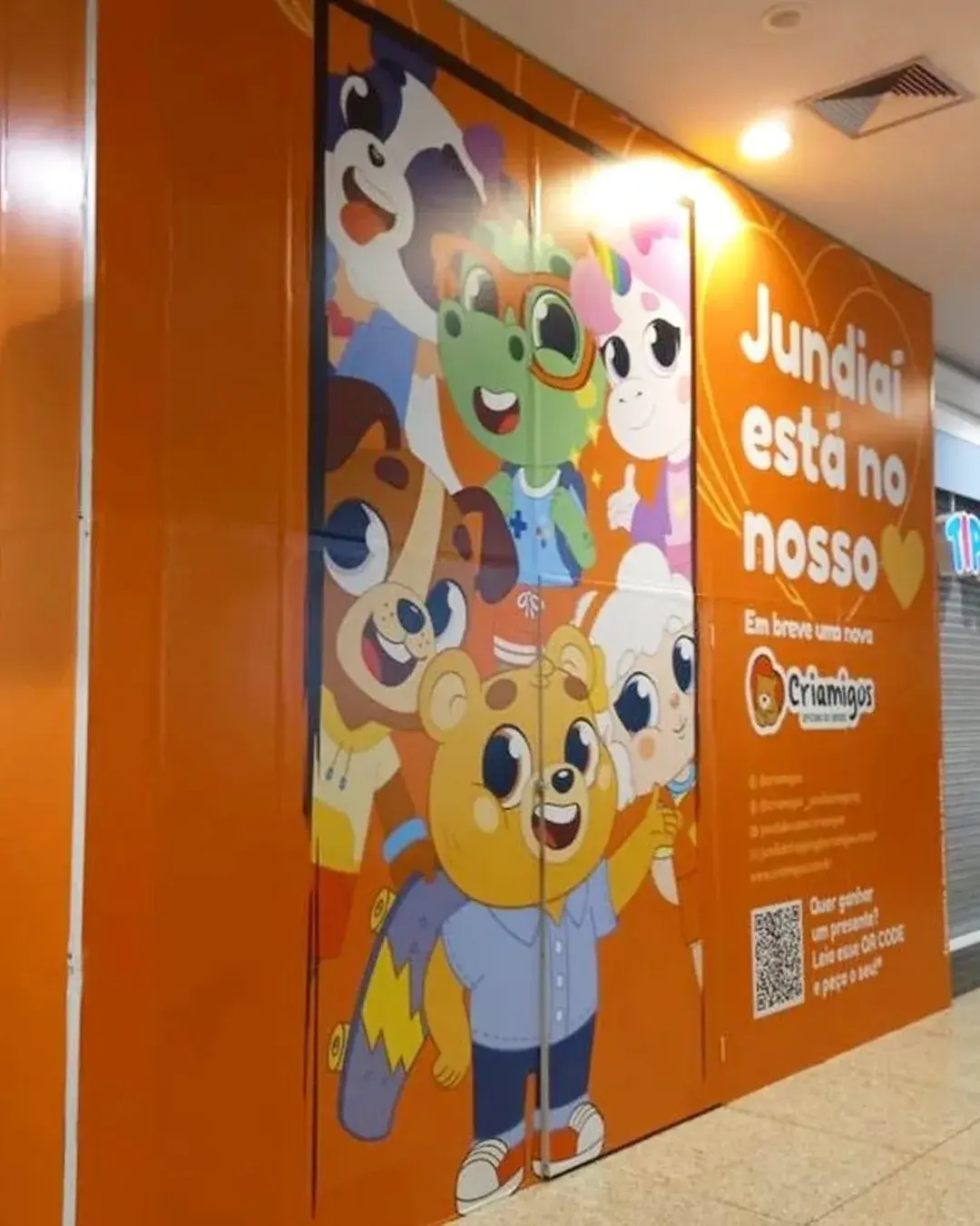 Tapume Criamigos